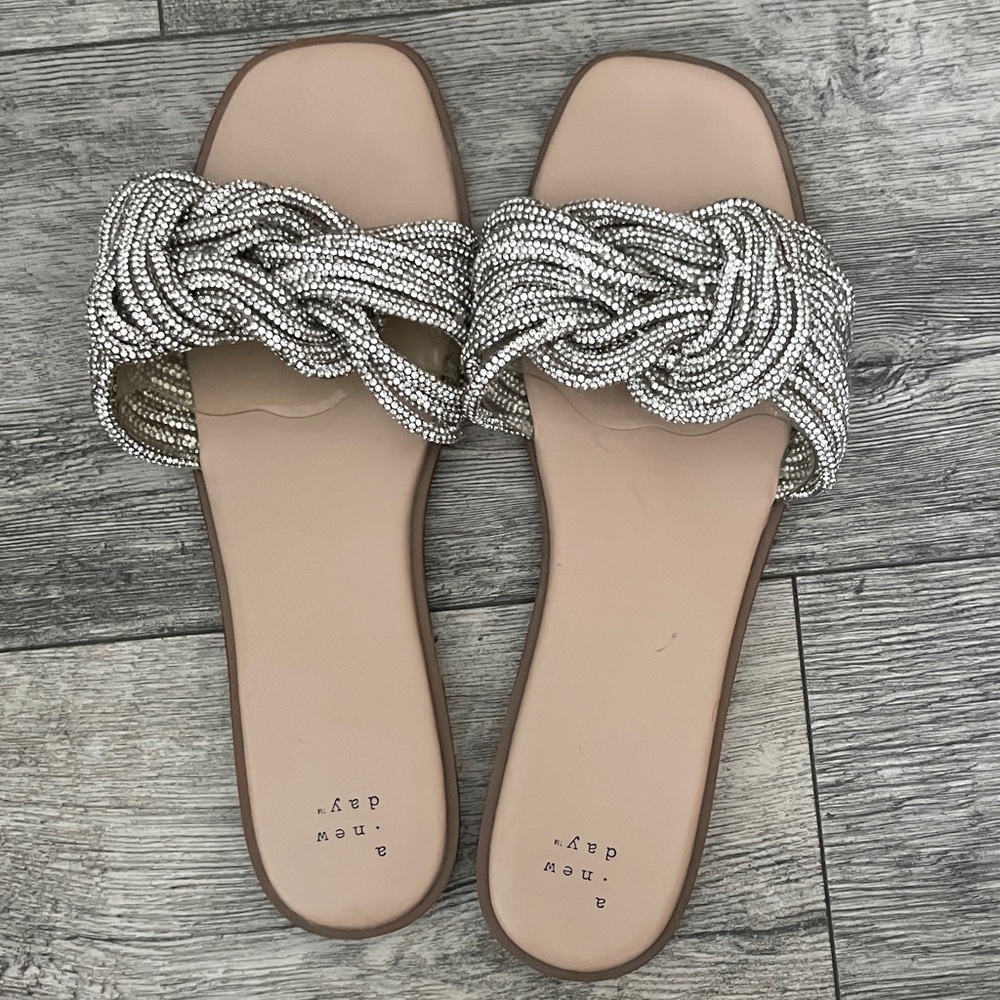 ✨A New Day Silver Bling Cushioned Slides